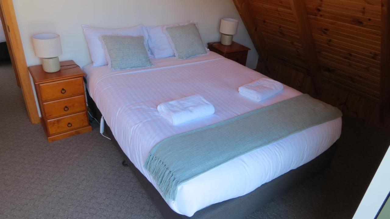 Four Seasons Waterfront Villas Taranna エクステリア 写真