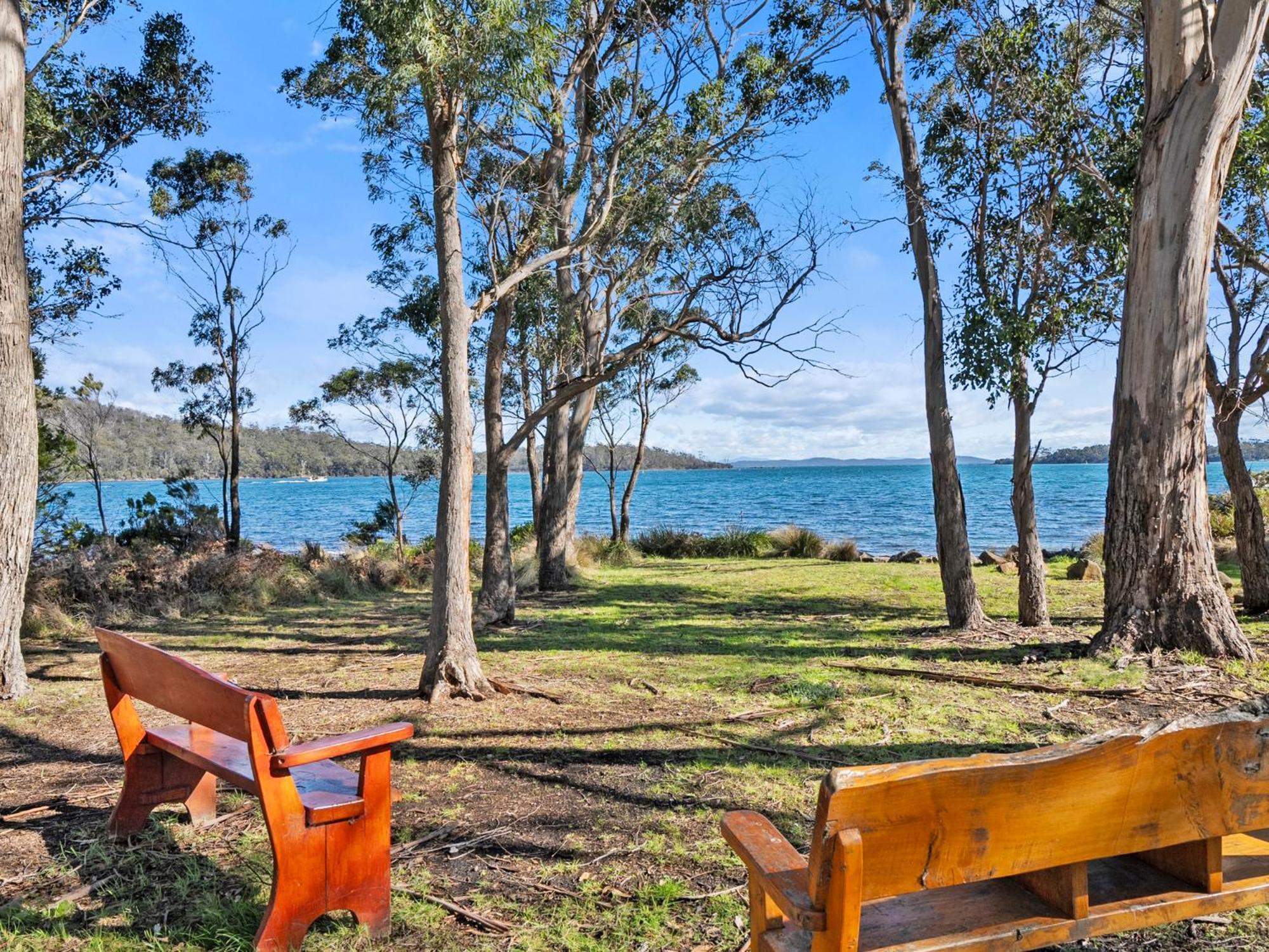 Four Seasons Waterfront Villas Taranna エクステリア 写真